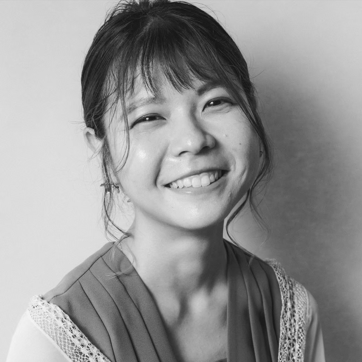 屋宜彩音のプロフィール写真